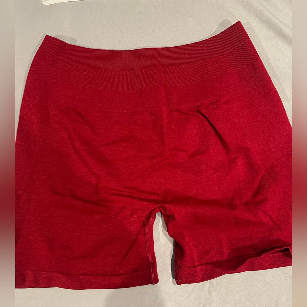 Alphalete amplify shorts